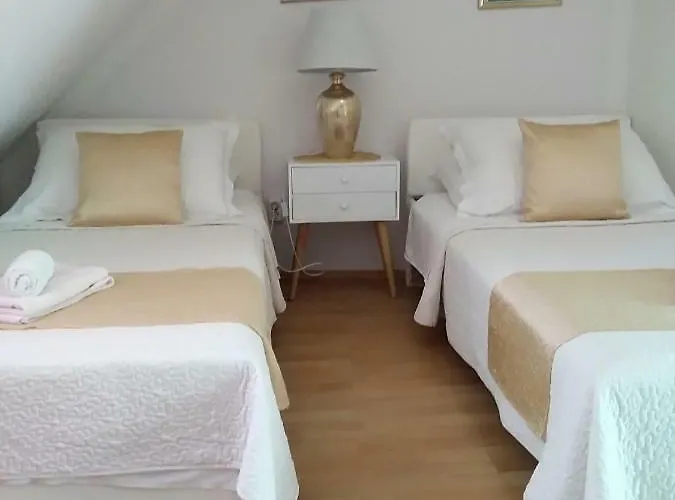 Camera doppia su attico su attico
